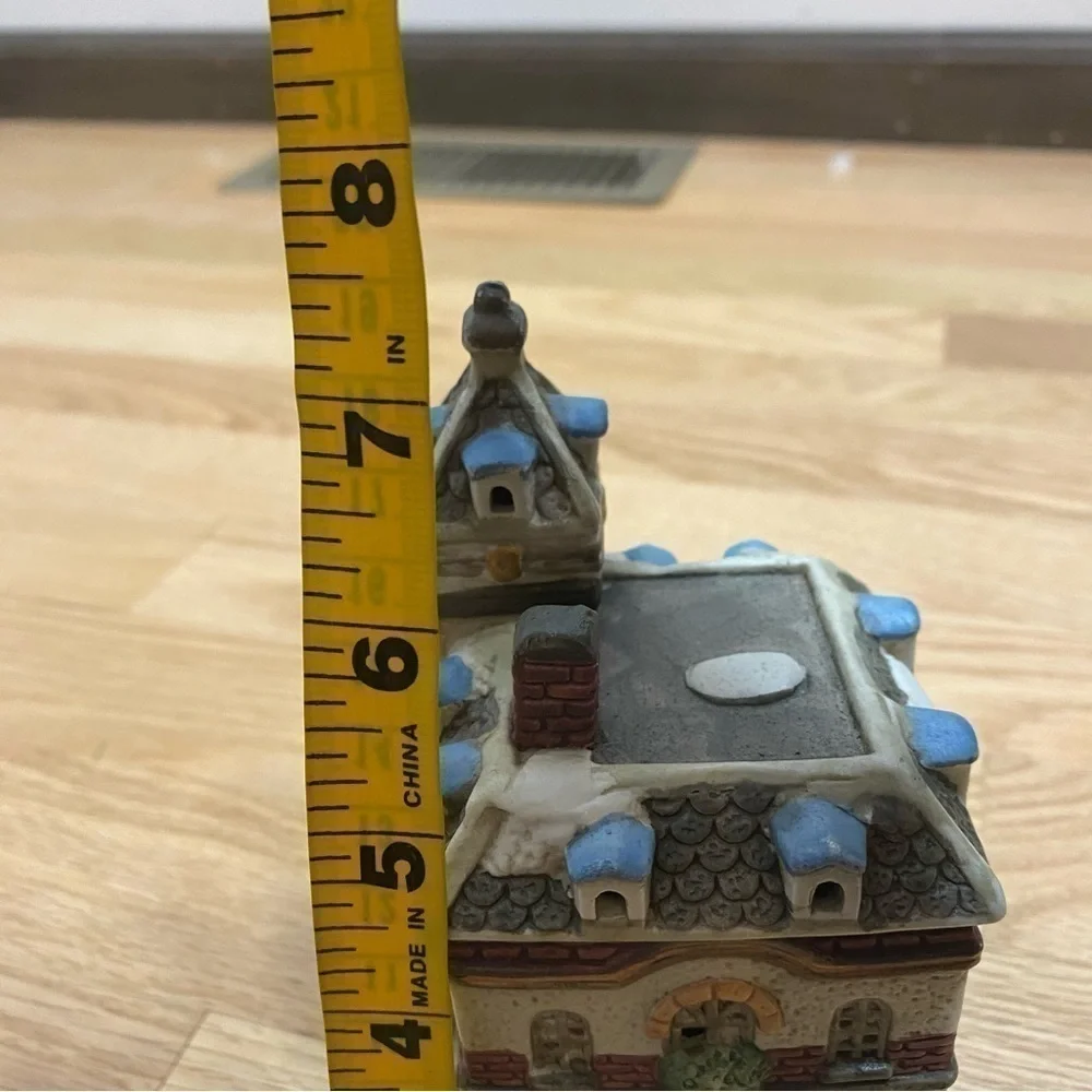 Vintage Christmas Village Collection Porcelain Light Up Hotel Ceramic